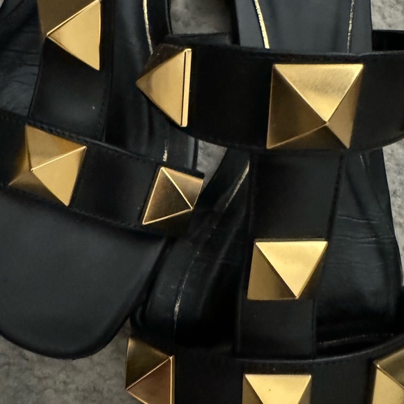 VALENTINO FLAT ROMAN STUD CALFSKIN SLIDE SANDAL 38 - Picture 3 of 9